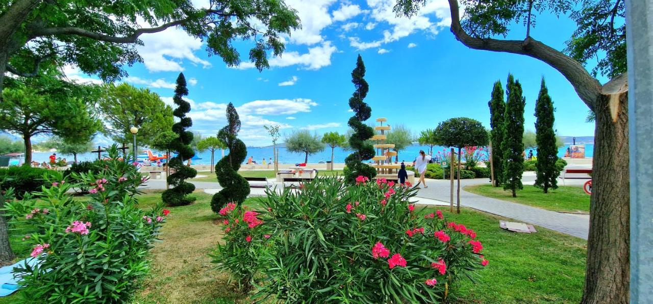 Sunny Holiday House With Pool Kaštela エクステリア 写真